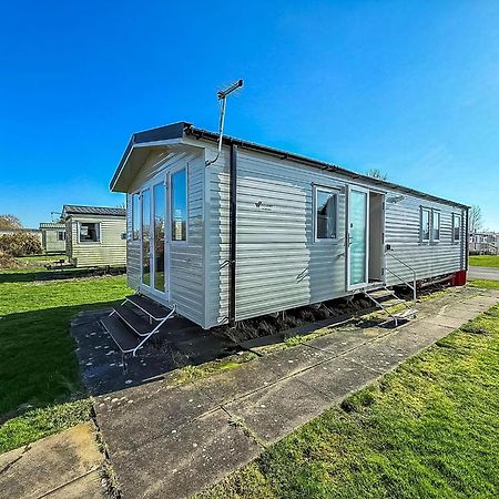 Lovely 8 Berth Caravan In Southview Holiday Park, Ref 33042Tc 斯凯格内斯 外观 照片